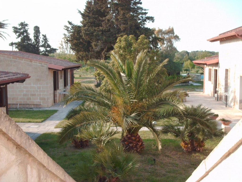 Masseria Grande Hotell Torre dell'Orso Exteriör bild